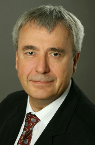 Dr. Klaus Brandt Dr. Klaus Brandt